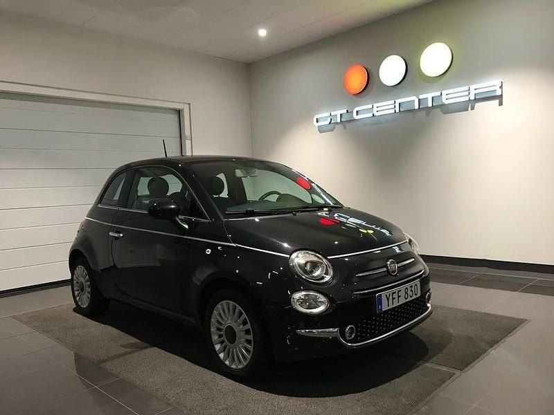 Svart Begagnad 2016 Fiat 500 Lounge Halvkombi | 89 900 kr (Marknadspris) - Bild 1/4