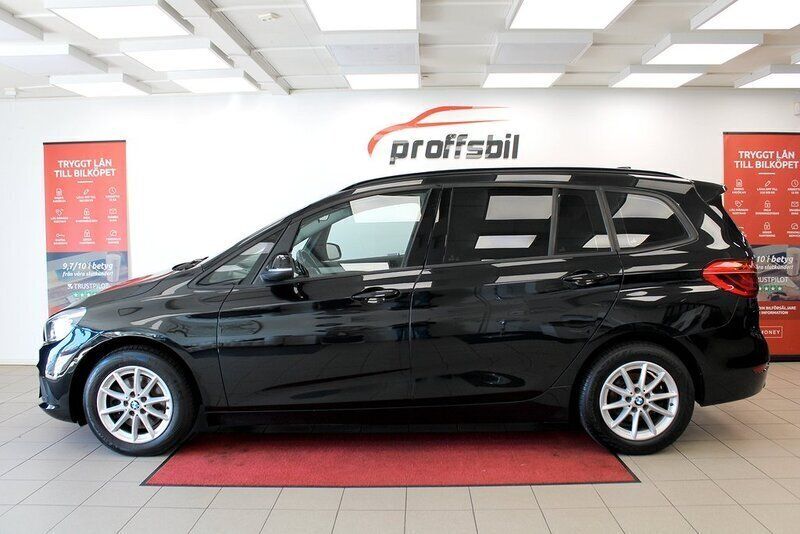 Svart Begagnad 2016 BMW 218 Gran Tourer Advantage Minibuss | 179 500 kr (Dyr) - Bild 1/4