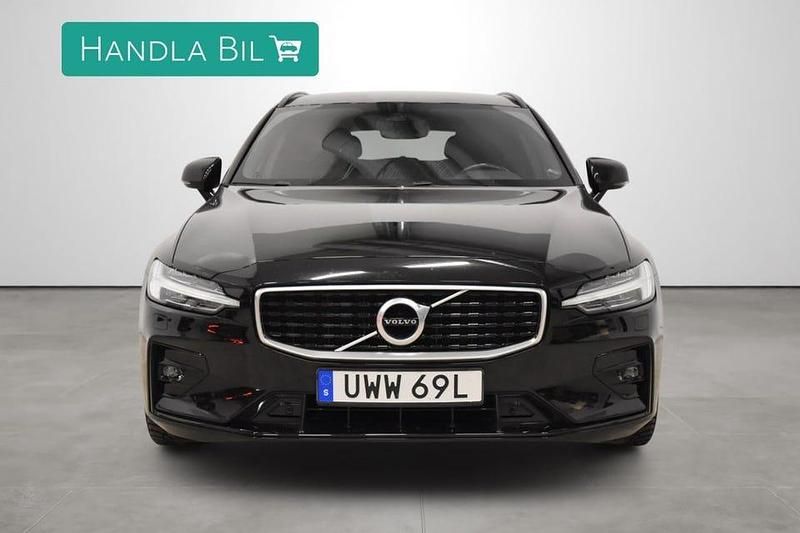 Begagnad Volvo V60 R-Design 150 HK (110 kW) 2020 Svart Kombi