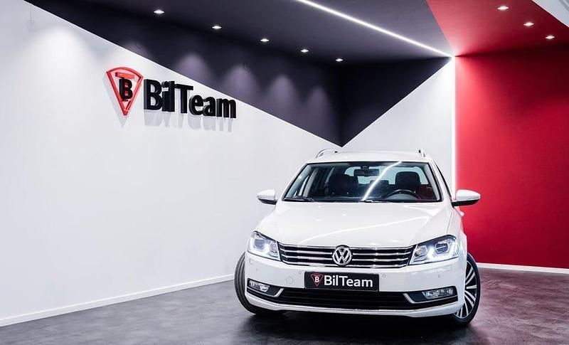 Vit Begagnad 2012 VW Passat Kombi | 95 000 kr (Lite dyr) - Bild 1/4