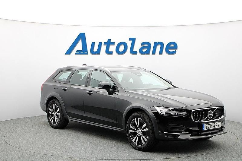 Svart Begagnad 2021 Volvo V90 CC Kombi | 309 900 kr (Marknadspris) - Bild 1/3
