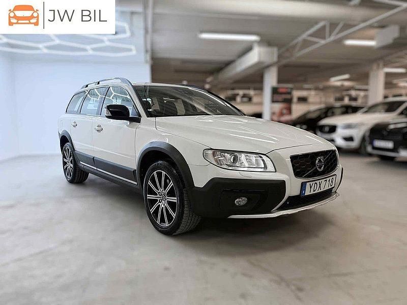 Vit Begagnad 2016 Volvo XC70 Standard SUV | 234 900 kr (Marknadspris) - Bild 1/4