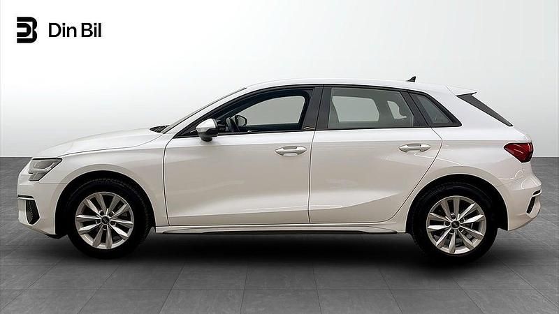 Begagnad Audi A3 Sportback Proline 150 HK (110 kW) 2022 Vit Halvkombi
