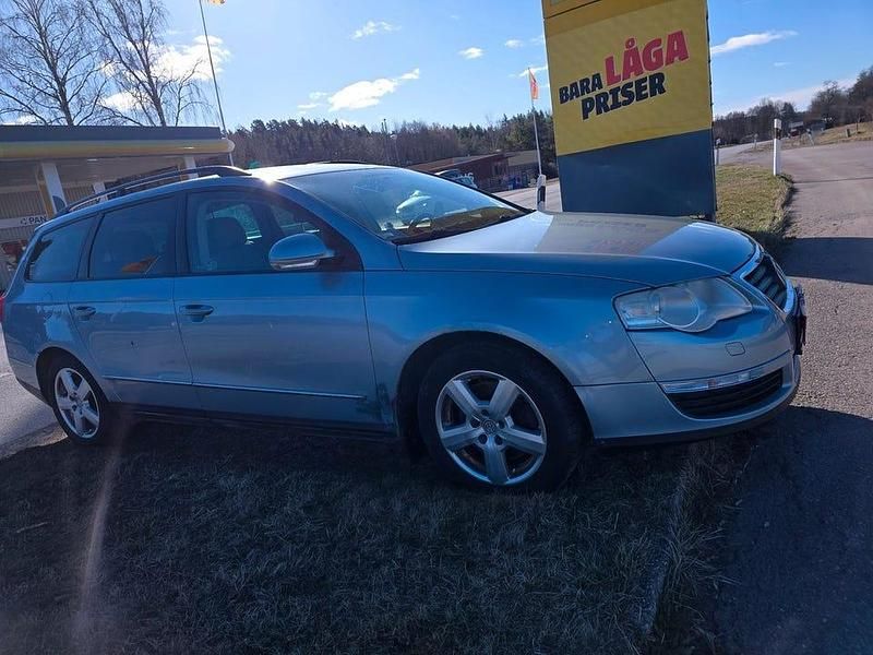 Begagnad VW Passat 150 HK (110 kW) 2008 Ljusblå (blå) Kombi