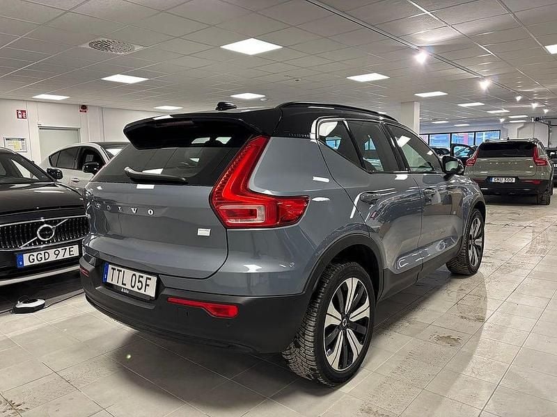 Begagnad Volvo XC40 Single Motor 175 kW (238 HK) 2022 Grå SUV