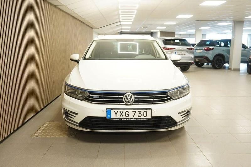 Begagnad VW Passat GTE 218 HK (160 kW) 2017 Vit Kombi