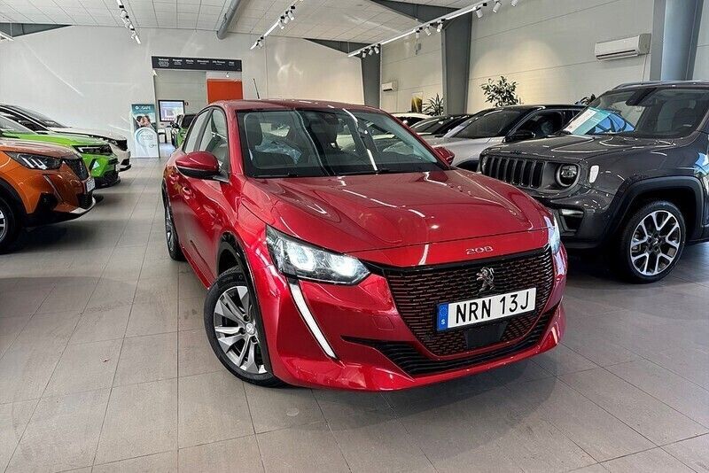 Röd elixir Begagnad 2021 Peugeot e-208 Active Halvkombi | 179 900 kr - Bild 1/4