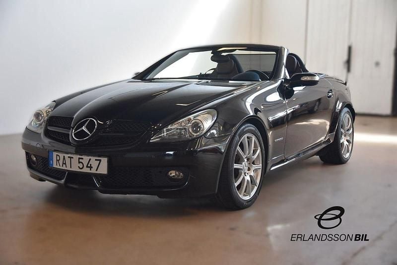 Svart Begagnad 2006 Mercedes SLK200 Cab | 114 900 kr (Marknadspris) - Bild 1/4