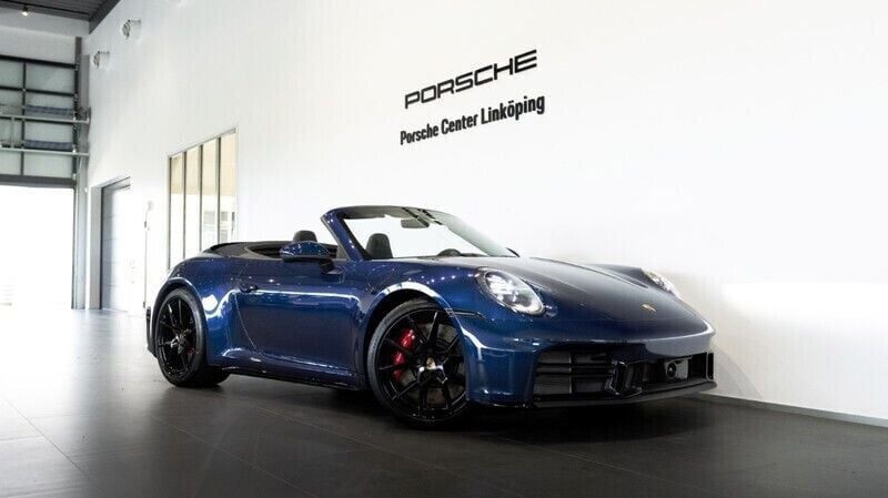 Flerfärgad (blue) Begagnad 2025 Porsche 911 Carrera S Cabriolet Cab | 2 080 700 kr - Bild 1/3