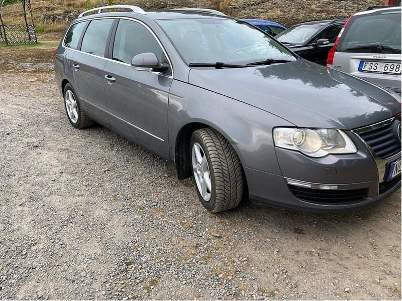 Grå Begagnad 2008 VW Passat Sportline Kombi | 30 000 kr (Marknadspris) - Bild 1/4