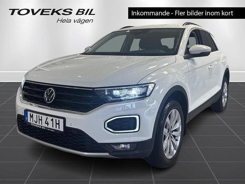 Vit (pure white) Begagnad 2022 VW T-Roc SUV | 269 900 kr (Marknadspris) - Bild 1/4