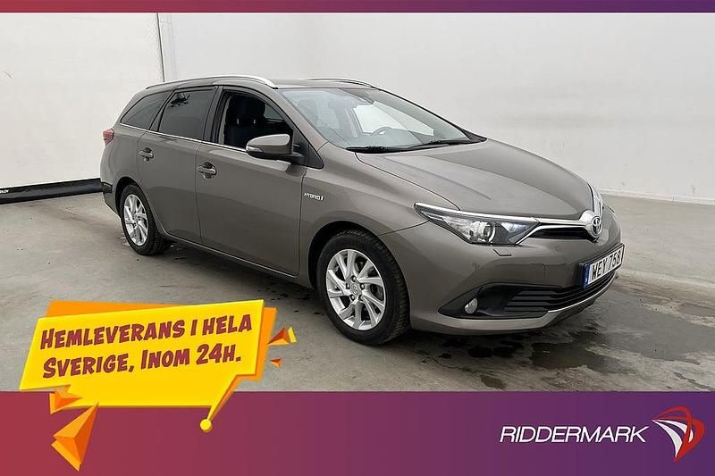 Grå Begagnad 2019 Toyota Auris Touring Sports Kombi | 189 900 kr (Marknadspris) - Bild 1/3