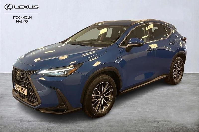 Blå Begagnad 2022 Lexus NX450h+ Executive Line SUV | 499 000 kr (Superpris) - Bild 1/4