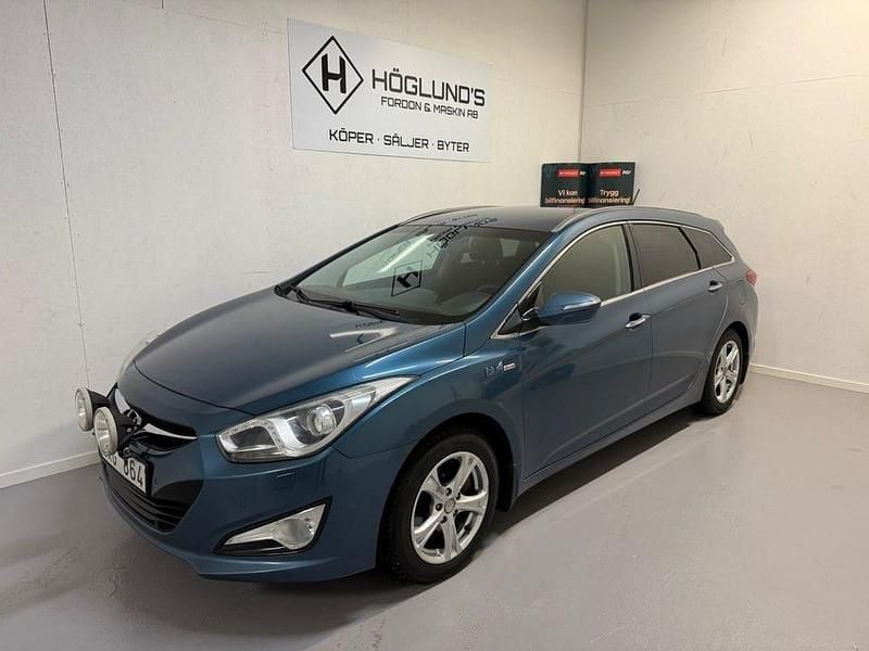 Begagnad Hyundai i40 136 HK (100 kW) 2012 Blå Kombi