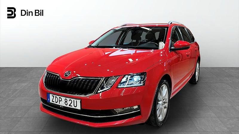 Röd Begagnad 2018 Skoda Octavia Style Kombi | 189 900 kr (Marknadspris) - Bild 1/4