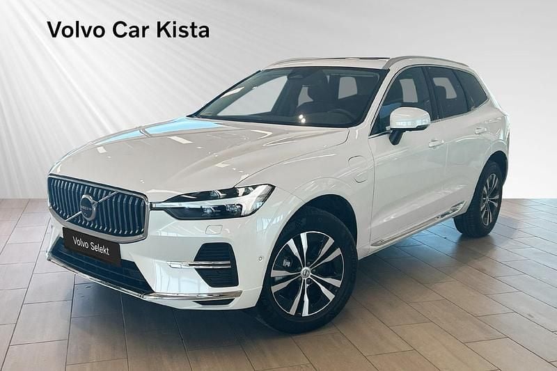 Begagnad Volvo XC60 Core 355 HK (261 kW) 2024 Blå SUV
