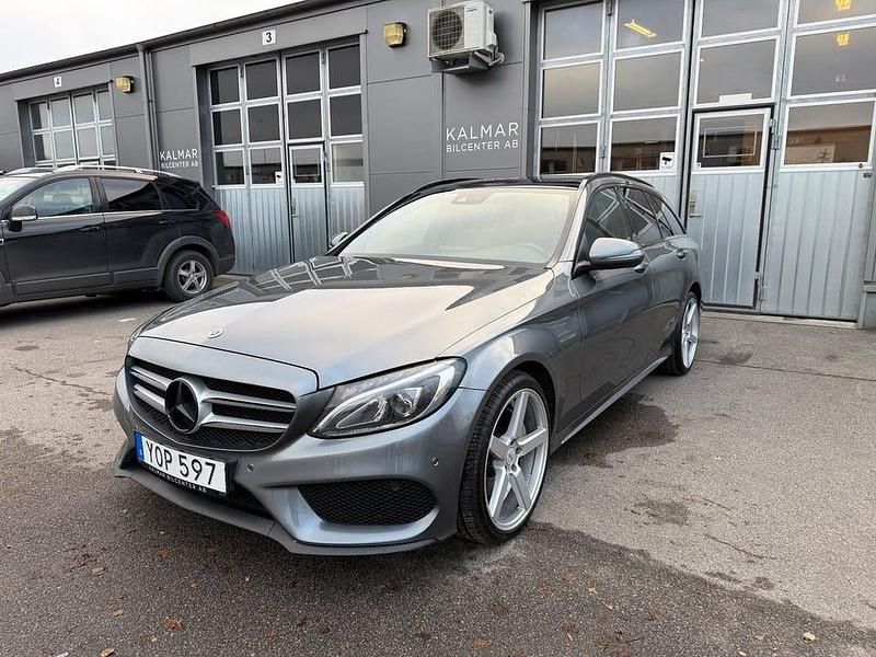 Begagnad Mercedes C220 AMG line 170 HK (125 kW) 2018 Grå Kombi