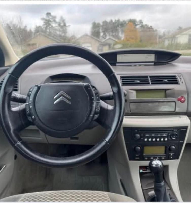 Begagnad Citroën C4 136 HK (100 kW) 2005