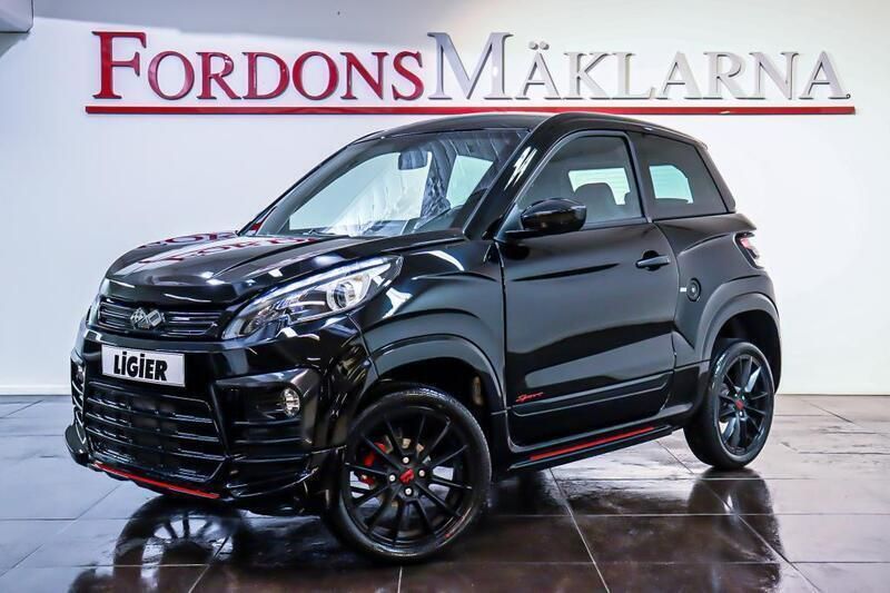 Intense black metallic Begagnad 2023 Ligier JS60 Halvkombi | 245 900 kr - Bild 1/4