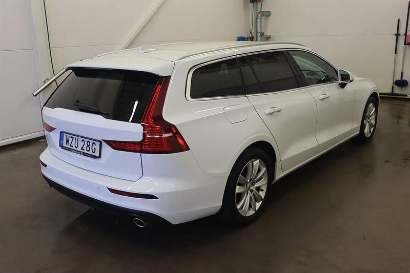 Begagnad Volvo V60 190 HK (139 kW) 2019 Vit Kombi