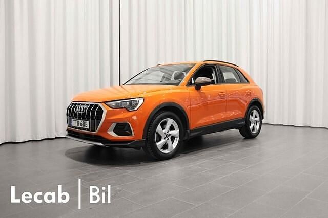 Pulsorange Begagnad 2021 Audi Q3 Advanced Plus SUV | 299 500 kr (Marknadspris) - Bild 1/4