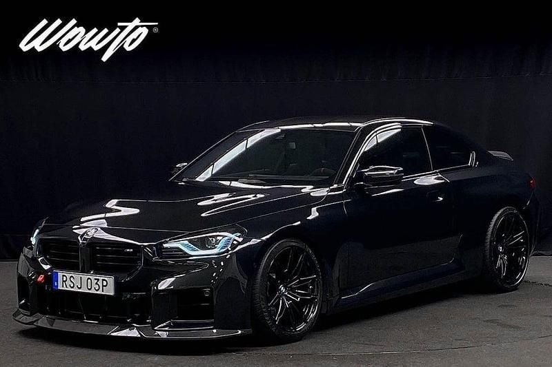 Svart Begagnad 2024 BMW M2 M Performance Sportkupé | 895 800 kr - Bild 1/4