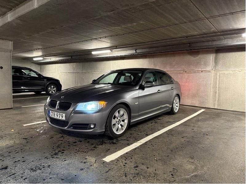 Begagnad 2010 BMW 320 Efficient Dynamics Sedan | 49 000 kr (Bra pris) - Bild 1/4