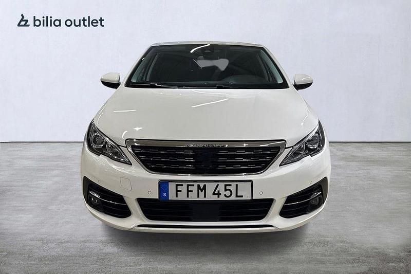 Begagnad Peugeot 308 Allure 131 HK (96 kW) 2019 Vit Halvkombi