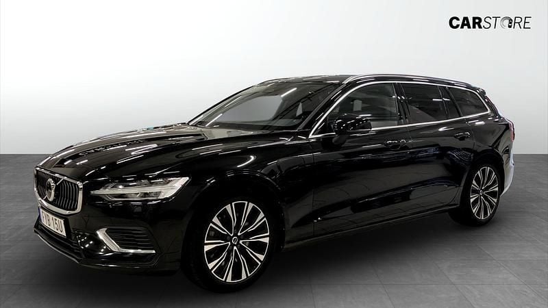 Svart Begagnad 2023 Volvo V60 Kombi | 359 900 kr (Marknadspris) - Bild 1/4