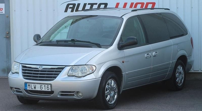 Silver Begagnad 2007 Chrysler Grand Voyager Executive Minibuss | 45 000 kr (Marknadspris) - Bild 1/4