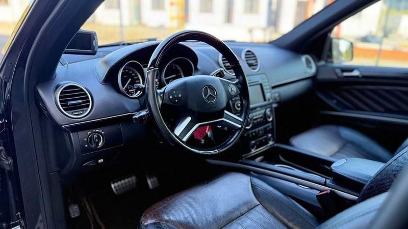 Begagnad Mercedes GL350 266 HK (195 kW) 2012 Svart SUV