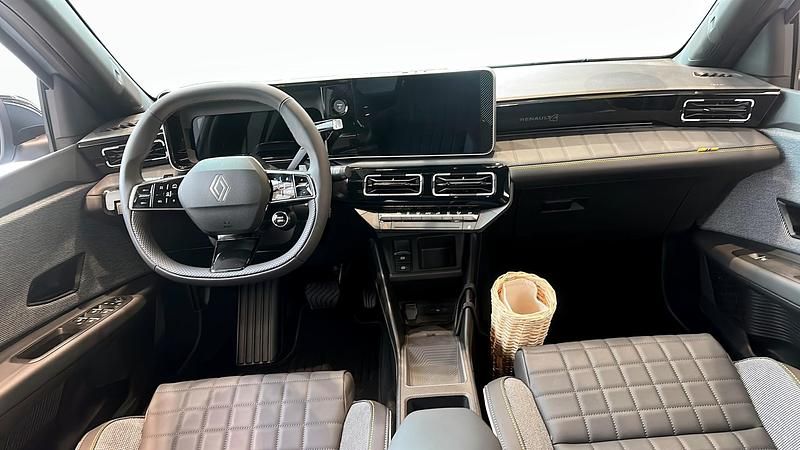 Ny Renault R4 Iconic 150 HK (110 kW) 2025 Blå Halvkombi