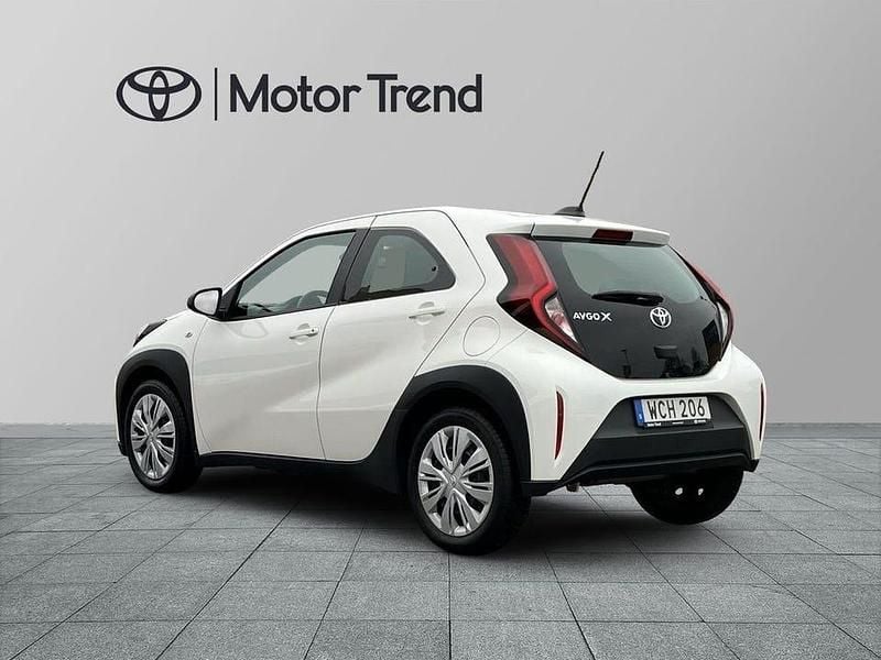 Begagnad Toyota Aygo X Play 72 HK (52 kW) 2022 Vit SUV
