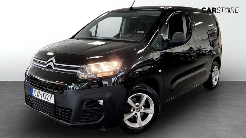 Svart (black) Begagnad 2019 Citroën Berlingo Minibuss | 114 900 kr (Marknadspris) - Bild 1/4