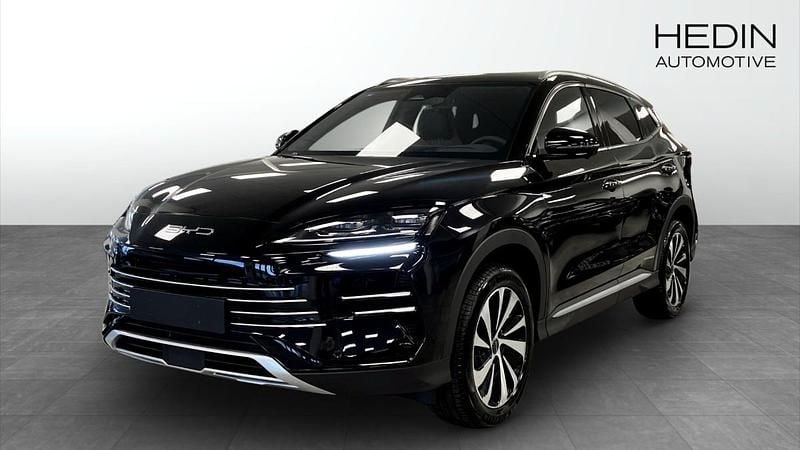 Svart (black) Ny 2025 BYD Seal U Design SUV | 542 400 kr - Bild 1/4