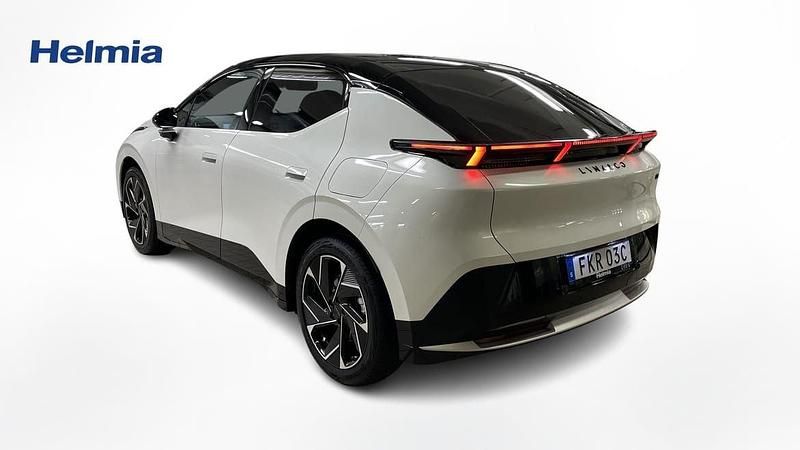 Begagnad Lynk & Co 02 275 HK (202 kW) 2024 Vit SUV