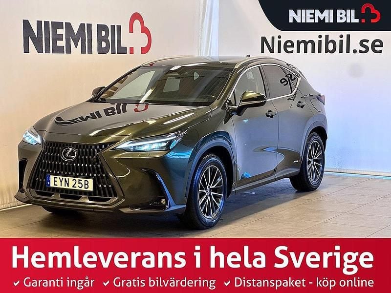 Grön Begagnad 2023 Lexus NX350h Executive Line SUV | 489 900 kr (Marknadspris) - Bild 1/3