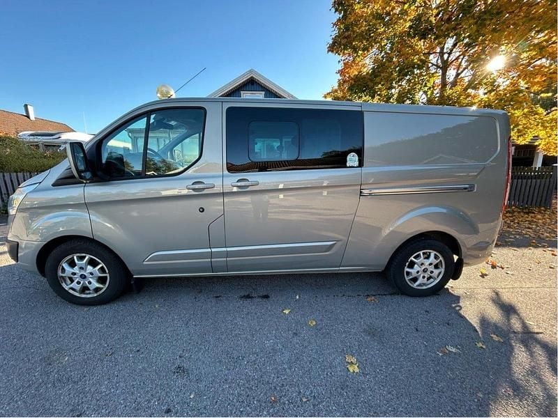 Grå Begagnad 2014 Ford Transit Custom Van | 125 000 kr (Dyr) - Bild 1/4