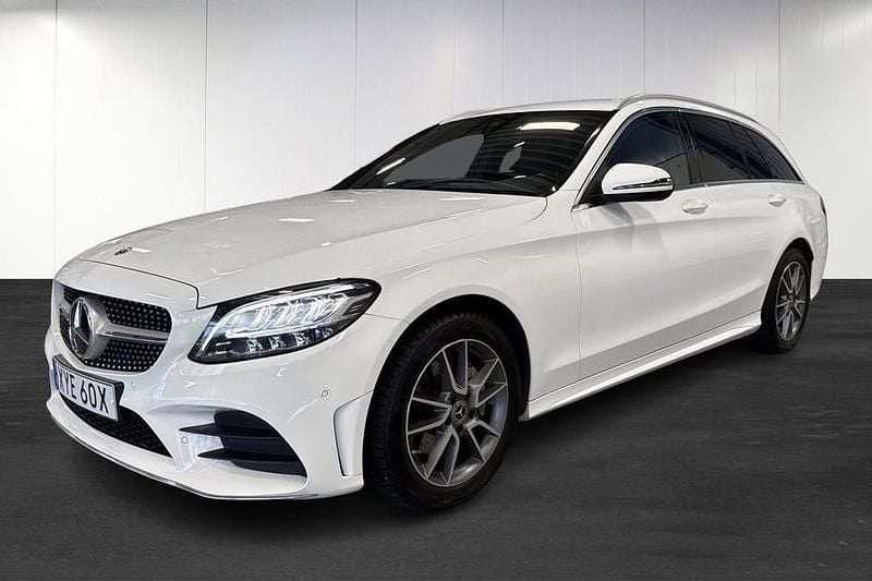 Vit Begagnad 2019 Mercedes C200 Kombi | 235 000 kr (Marknadspris) - Bild 1/4