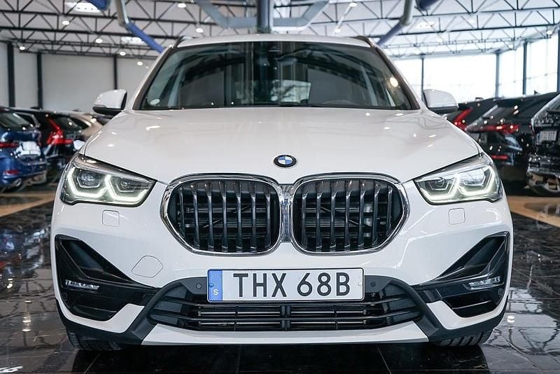 Begagnad BMW X1 Sport Line 125 HK (91 kW) 2021 Vit SUV