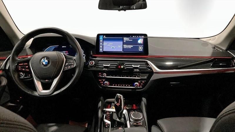 Begagnad BMW 530 184 HK (135 kW) 2021 Grå Sedan