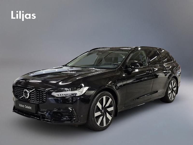 Svart Begagnad 2024 Volvo V90 Plus Kombi | 499 000 kr (Marknadspris) - Bild 1/4