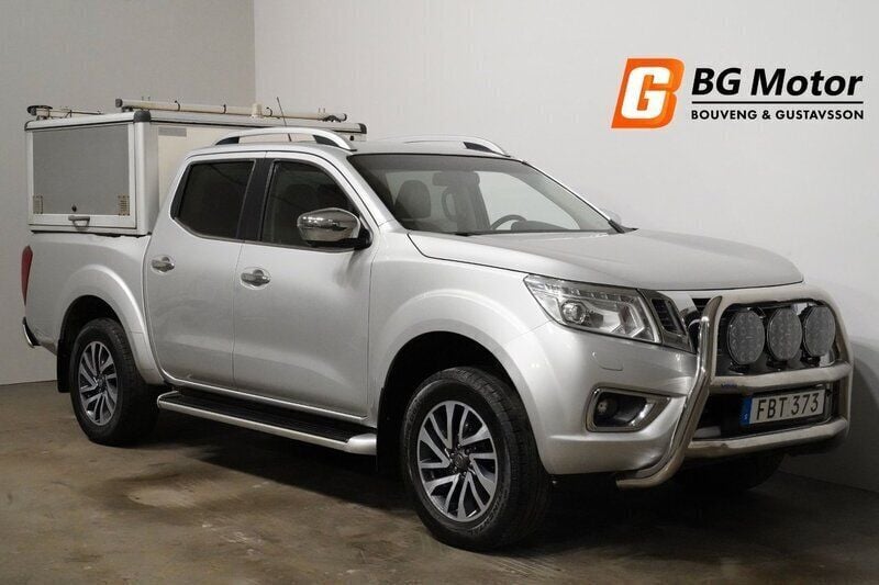 Silver Begagnad 2016 Nissan Navara Tekna Pickup | 249 600 kr (Lite dyr) - Bild 1/4