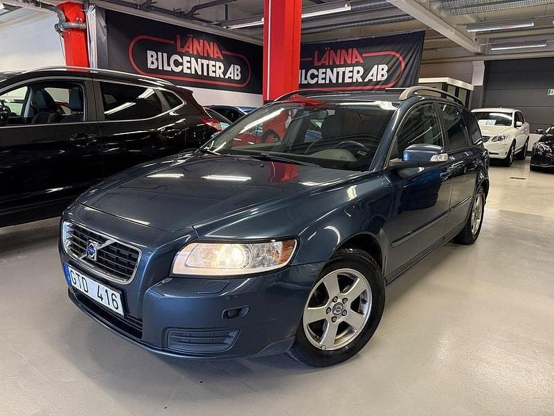 Blå Begagnad 2008 Volvo V50 Kombi | 34 900 kr (Marknadspris) - Bild 1/4