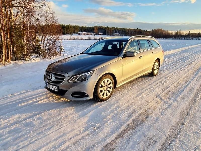 Begagnad 2014 Mercedes E220 Kombi | 130 000 kr (Marknadspris) - Bild 1/4