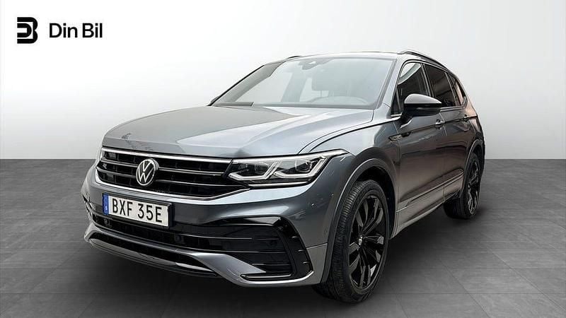 Grå Begagnad 2021 VW Tiguan Allspace R-line SUV | 389 900 kr (Lite dyr) - Bild 1/4