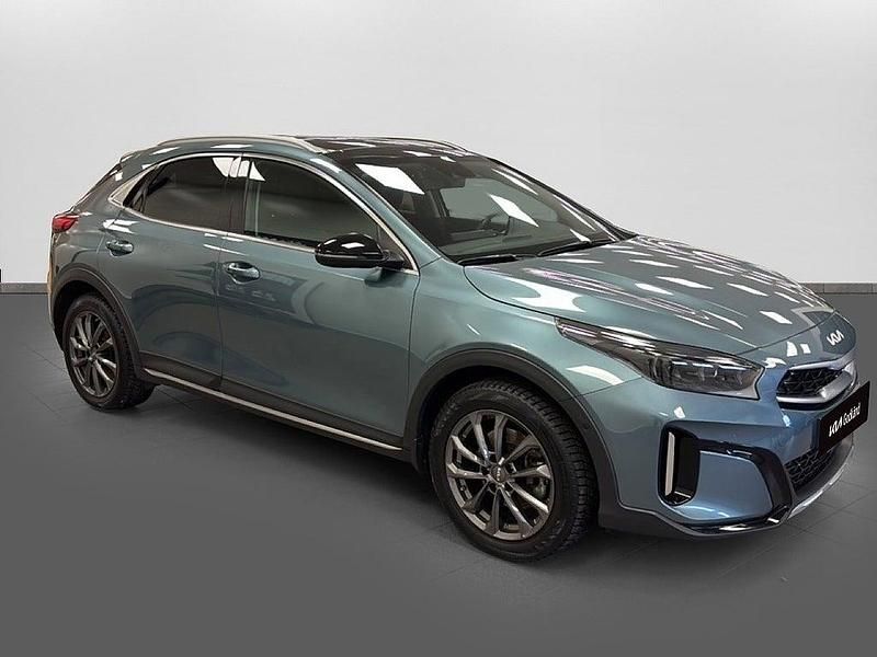 Begagnad Kia XCeed Advance 141 HK (103 kW) 2024 Grå SUV