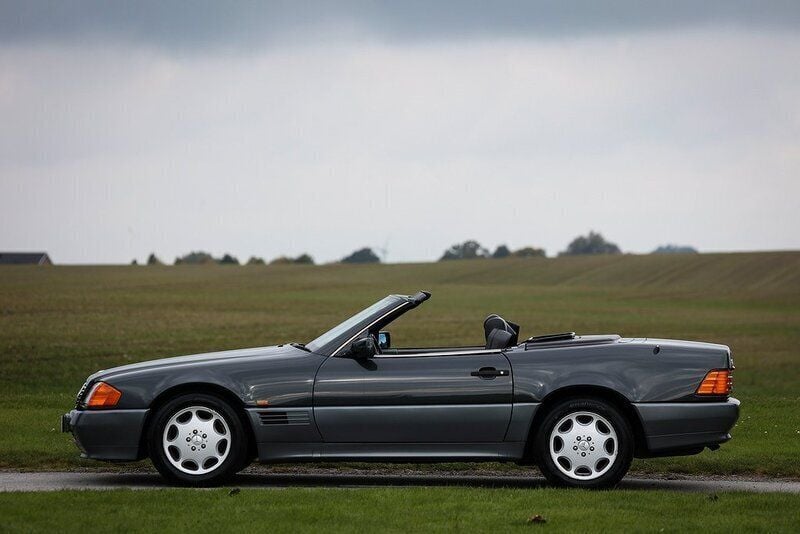Begagnad Mercedes SL300 190 HK (139 kW) 1993 Mörkgrå metallic Cab