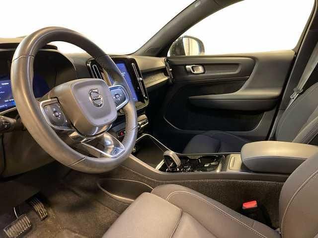 Begagnad Volvo C40 Single Motor 172 kW (234 HK) 2023 Svart SUV