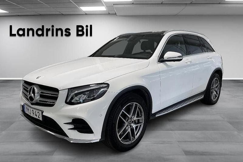 Vit Begagnad 2018 Mercedes GLC220 AMG line SUV | 319 900 kr (Marknadspris) - Bild 1/4